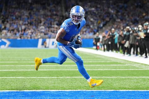 nfl spread picks|NFL Picks and Predictions Today at OddsTrader.